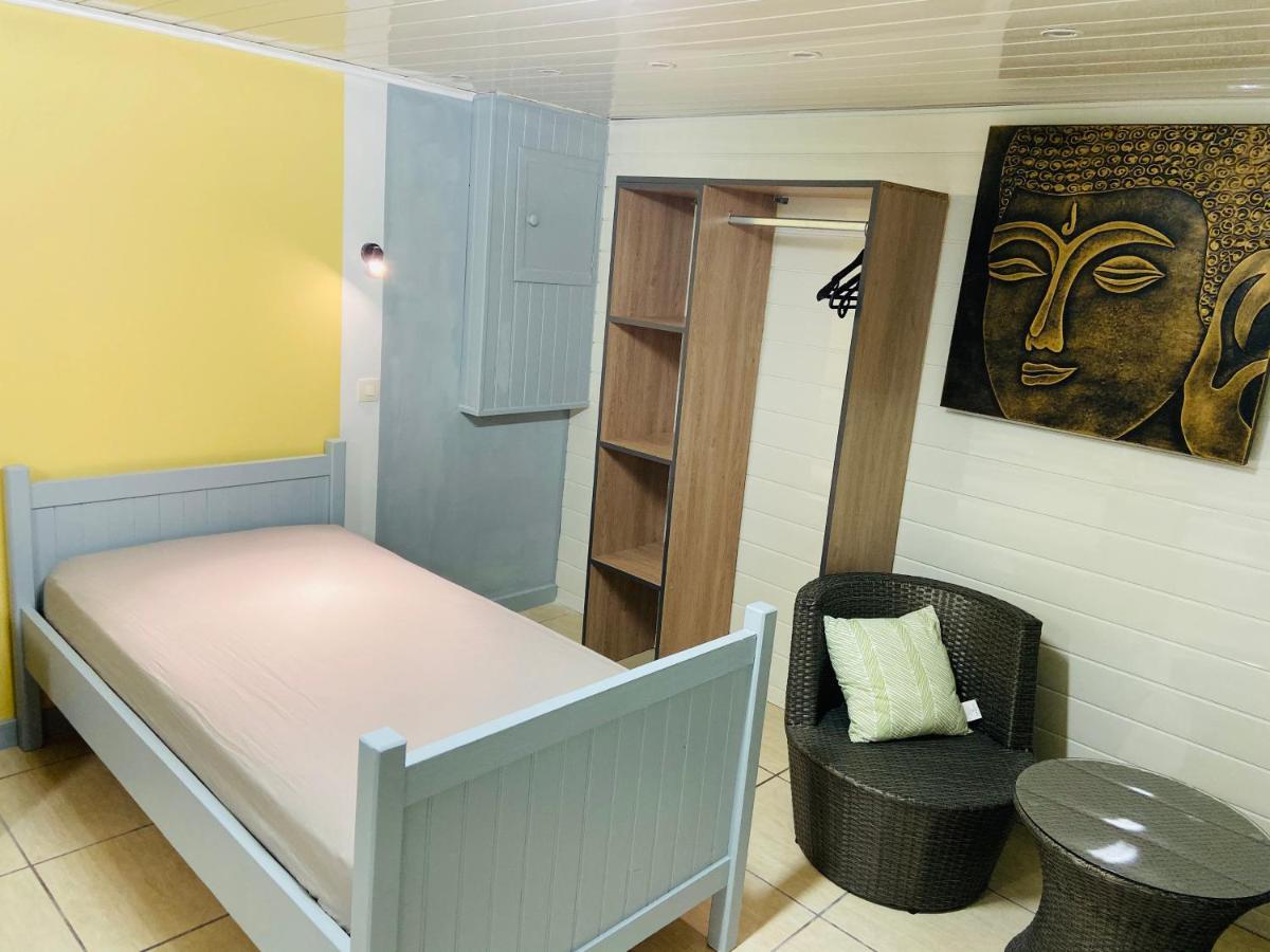 Chambres D'Hotes L'Orchidee Rose سالازي المظهر الخارجي الصورة